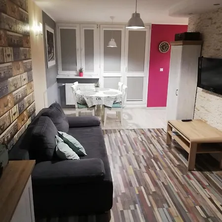 Vanilla Apartment *